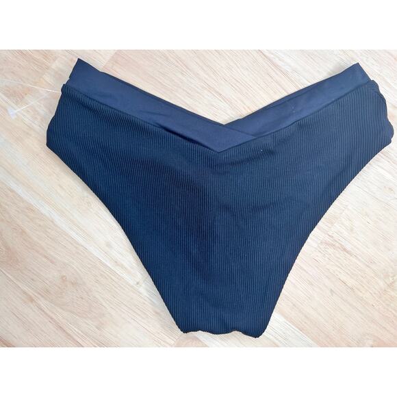 L*Space Pratt Crisscross Waist Ribbed Classic Bikini Bottoms Black Womens XS NWT - Picture 4 of 5